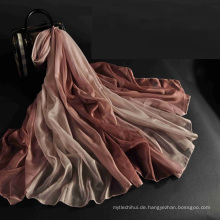 China neue Ankunft Mode Frauen Großhandel 100% Polyester Seide fühlen Schal